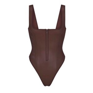 SKIMS Rubberized Scuba Swim Scoop Neck One Piece | Cocoa Size XXS